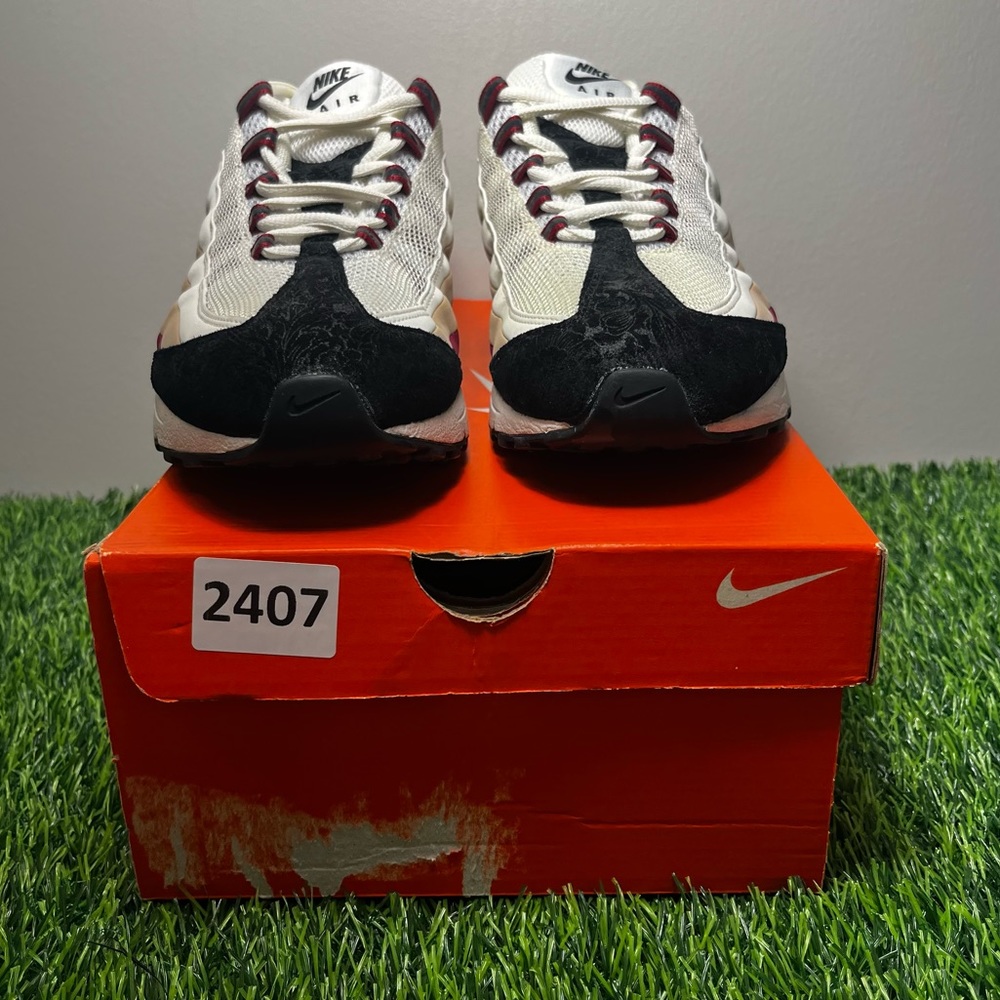 Nike Air Max 95 - Picture 10 of 11